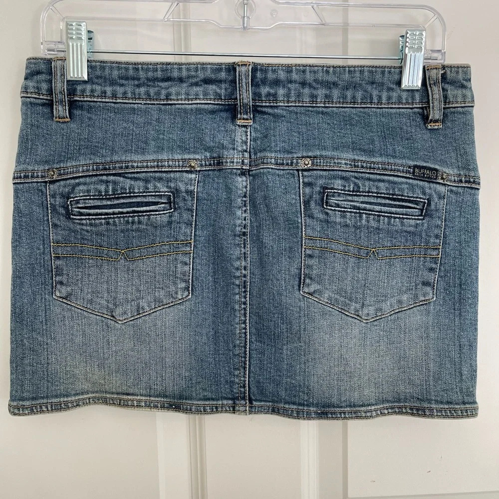 Buffalo David Bitton Cory Denim Mini Skirt Size 28 - Picture 2 of 9